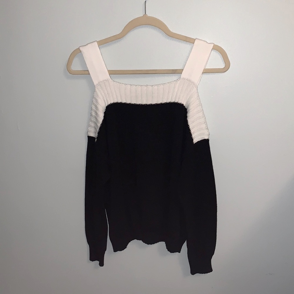 Like new Cotton by autumn Cashmere color block open shoulder sweater